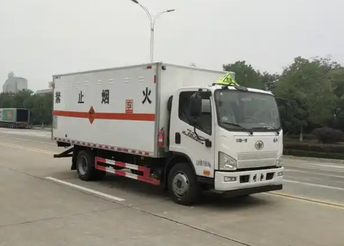 卫东爆破器材运输车可以上高速吗？