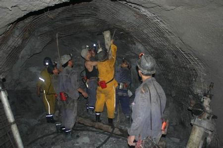 卫东工程爆破中的危险因素分析以及应对工程爆破危险的措施